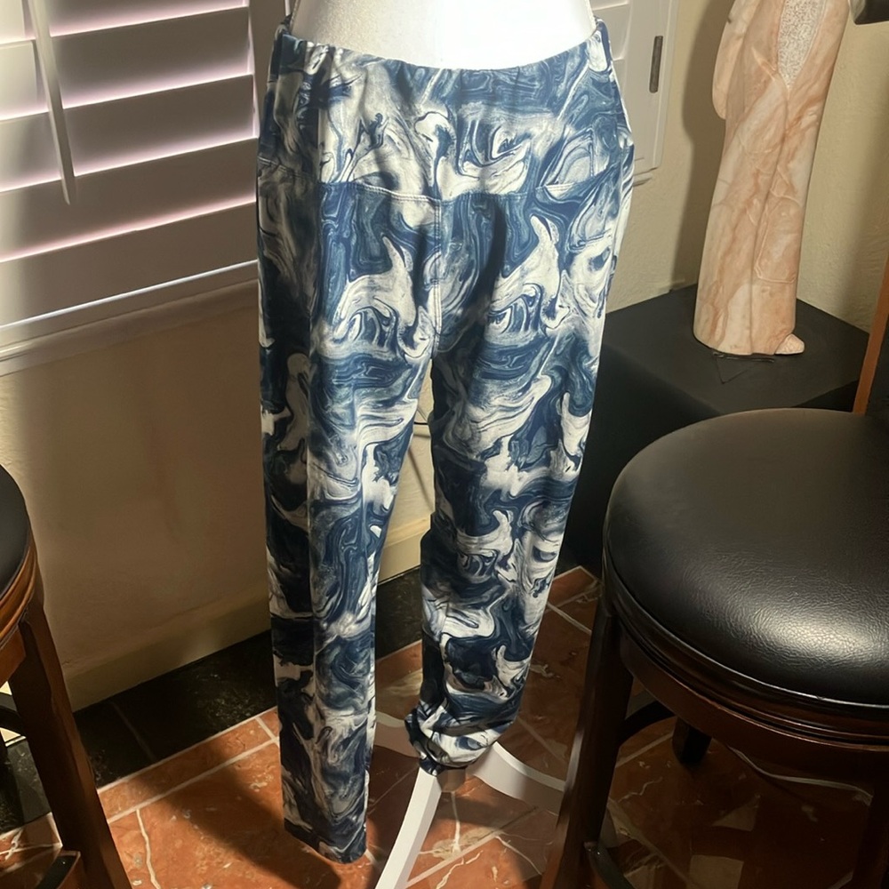 💙🤍I BELIEVE Blue & White Print Soft Polyester Cute Stretchy Leggings Size 2X